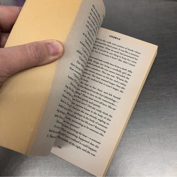 The Skinjacker Trilogy: Book 2 Everwild by: Neal Shusterman, paperback book - Picture 5 of 6